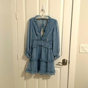 Dokotoo Blue & White flowered dress, Size M